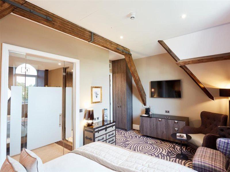 ホテル オッドフェローズ オン ザ パーク チードル エクステリア 写真 Suite at the Hotel de la Tour