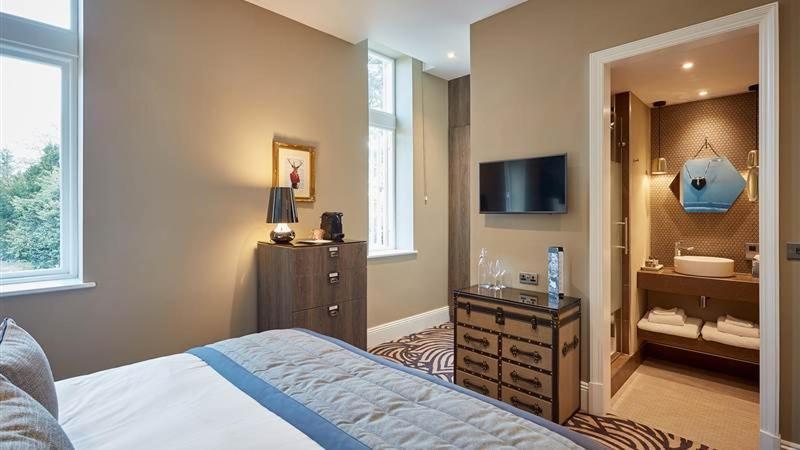 ホテル オッドフェローズ オン ザ パーク チードル 部屋 写真 A room at the hotel