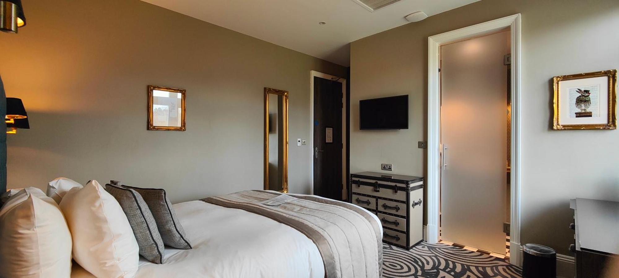 ホテル オッドフェローズ オン ザ パーク チードル 部屋 写真 A room at the hotel