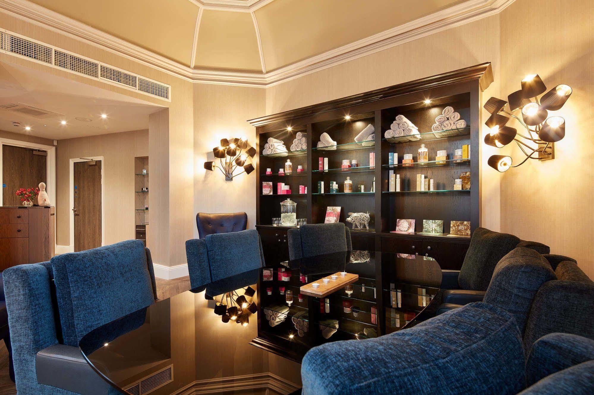 ホテル オッドフェローズ オン ザ パーク チードル エクステリア 写真 The Spa at The Dorchester